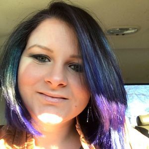 Meet your Posher, Desiree